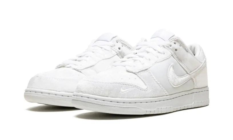 Dover Street Market x Dunk Low 'White Velvet' Reps 
