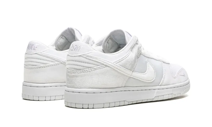 Dover Street Market x Dunk Low 'White Velvet' Reps 