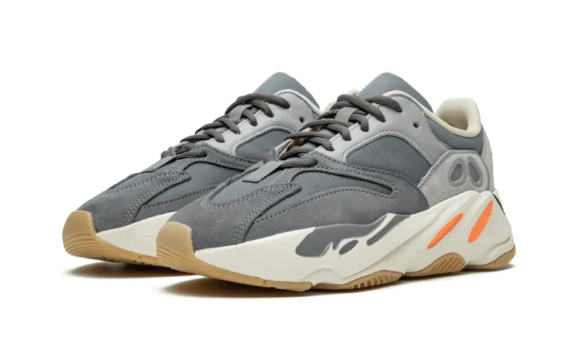 Yeezy Boost 700 'Magnet' Reps 