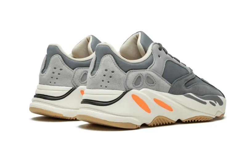 Yeezy Boost 700 'Magnet' Reps 