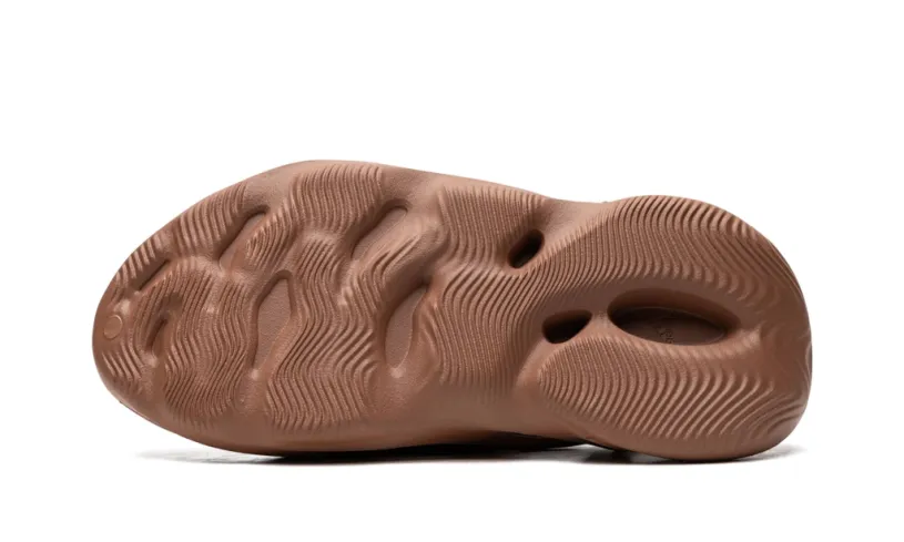 Gold Yeezy Foam Runner 'Flax' Reps 