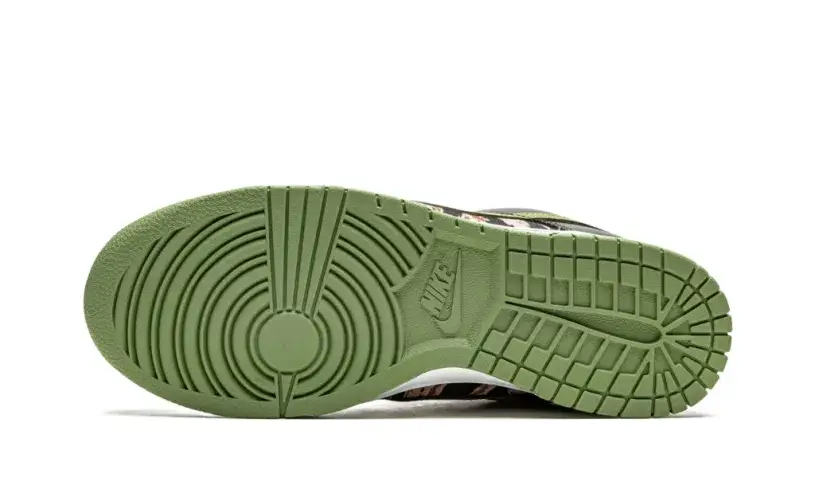 Dunk Low SE 'Black Multi-Camo' Reps 