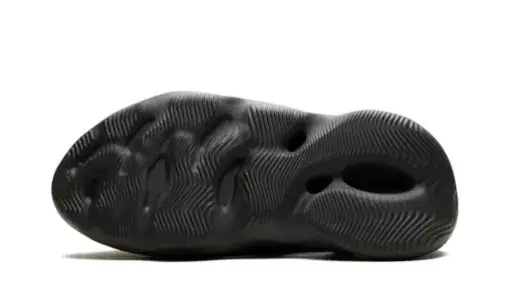 Yeezy Foam Runner 'Carbon' Reps 