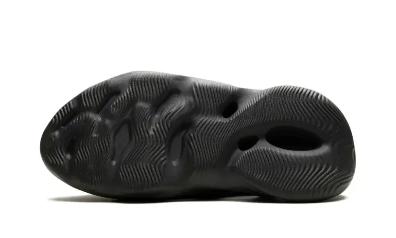 Yeezy Foam Runner 'Carbon' Reps 